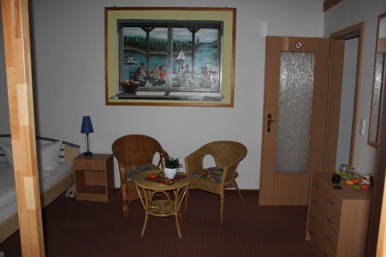 Pension Luisenhof Tangermünde Buitenkant foto